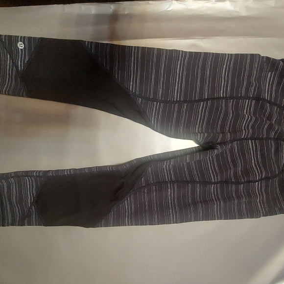 LULULEMON ATHLETIC/LEISURE LEGGING - Picture 8 of 11